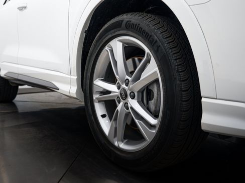 Certified 2023 Audi Q3 2.0T Premium Plus w/ Premium Plus Package AWD/4WD image 22