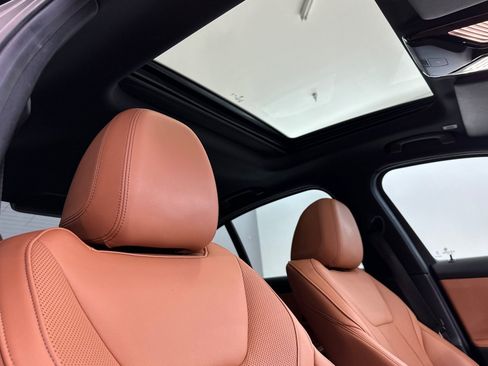 Certified 2023 BMW 330i Sedan w/ M Sport Package RWD image 25