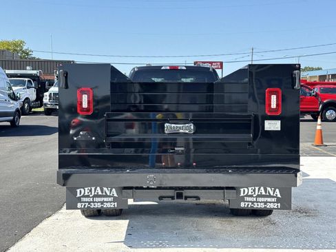 New 2026 Ford F550 4x4 Supercab Super Duty w/ XLT Value Package image 4