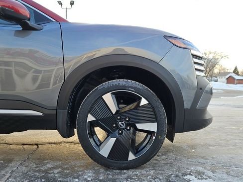 New 2026 Nissan Kicks SR image 11