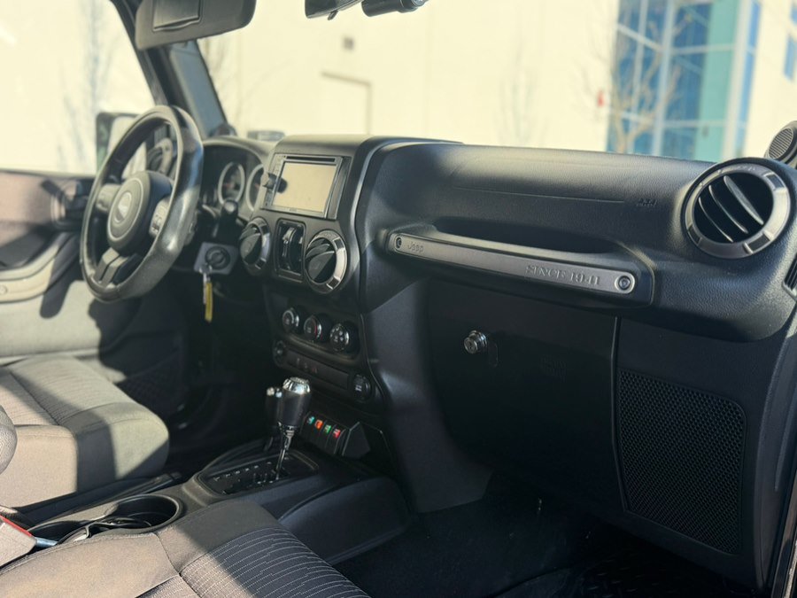 Used 2011 Jeep Wrangler Unlimited Sport AWD/4WD image 36
