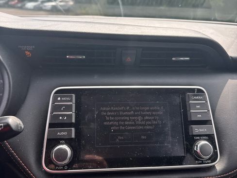 Used 2019 Nissan Kicks SR FWD image 9