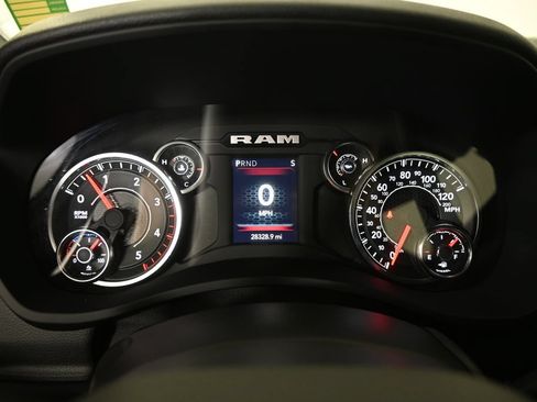 Used 2024 RAM 3500 Big Horn w/ Towing Technology Group AWD/4WD image 24
