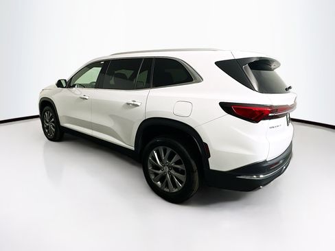 Used 2025 Buick Enclave Preferred FWD image 5