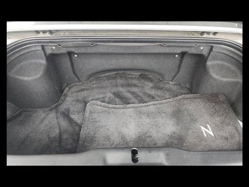 Used 2004 Nissan 350Z Touring RWD image 29