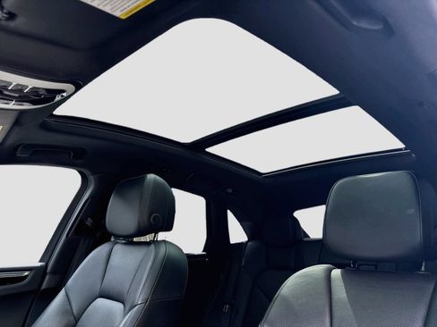 Used 2017 Porsche Macan S AWD/4WD image 23