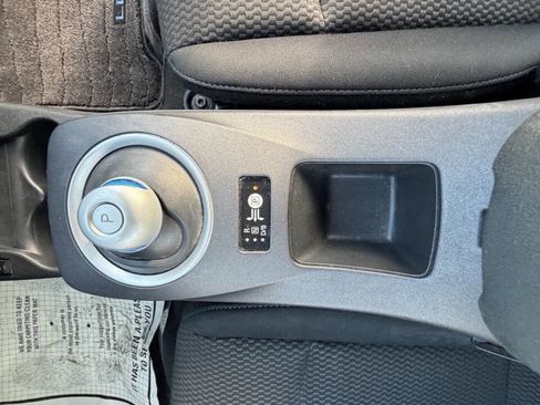 Used 2015 Nissan Leaf S w/ Charge Package image 39