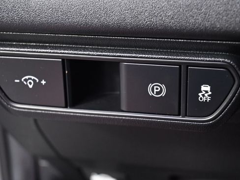 Used 2025 Kia K4 FWD image 24