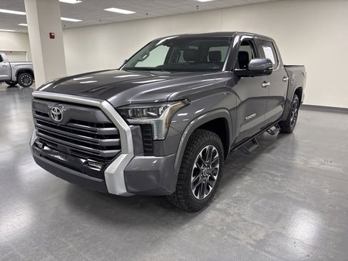 Used 2022 Toyota Tundra Limited image 3
