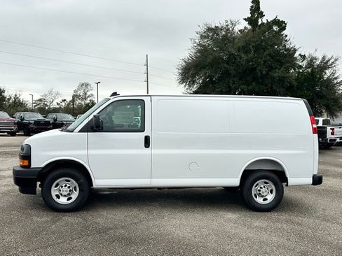 New 2025 Chevrolet Express 2500 image 5