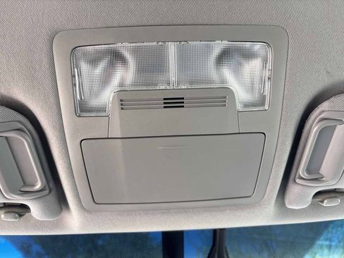 Used 2012 Toyota Camry LE FWD image 25