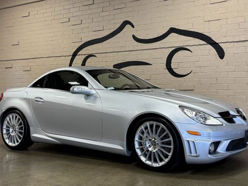 Used 2005 Mercedes-Benz SLK 55 AMG image 2