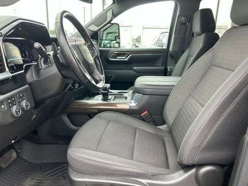Used 2023 Chevrolet Silverado 1500 RST w/ Max Trailering Package AWD/4WD image 15