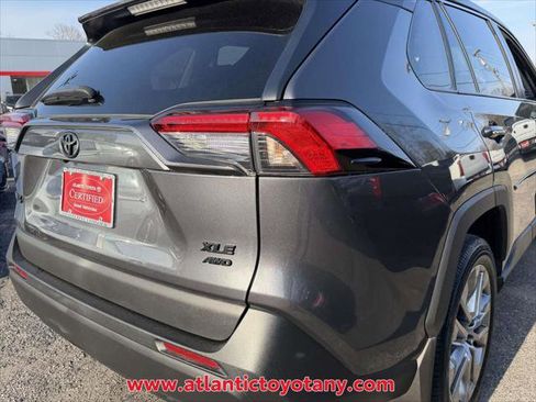 Certified 2022 Toyota RAV4 XLE Premium image 11