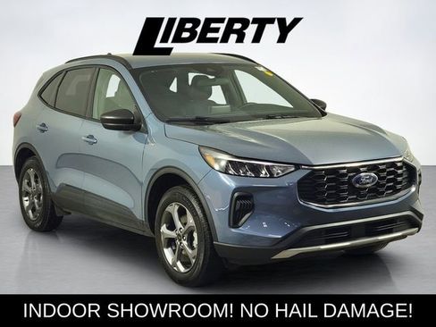 Used 2026 Ford Escape ST-Line AWD/4WD image 1