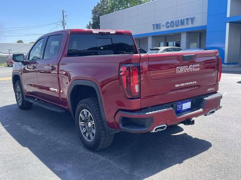 Used 2024 GMC Sierra 1500 AT4 w/ Technology Package AWD/4WD image 5