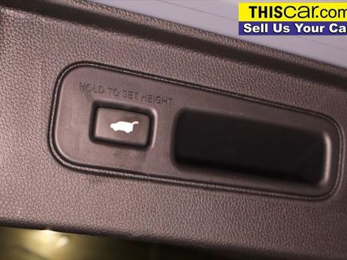 Used 2025 Honda Pilot TrailSport image 34