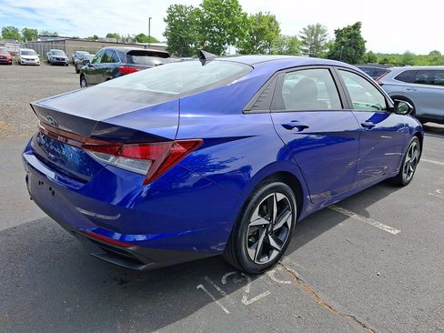 Used 2023 Hyundai Elantra SEL w/ Convenience Package FWD image 6