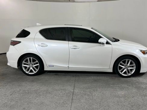 Used 2014 Lexus CT 200h image 7