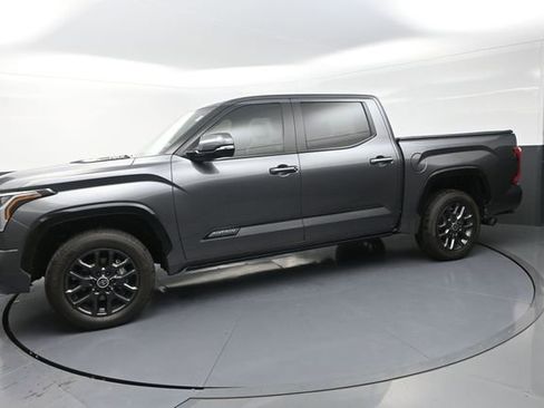 Used 2024 Toyota Tundra Platinum AWD/4WD image 49