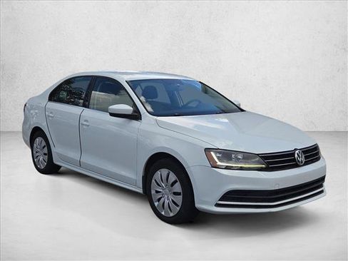 Used 2017 Volkswagen Jetta S FWD image 3