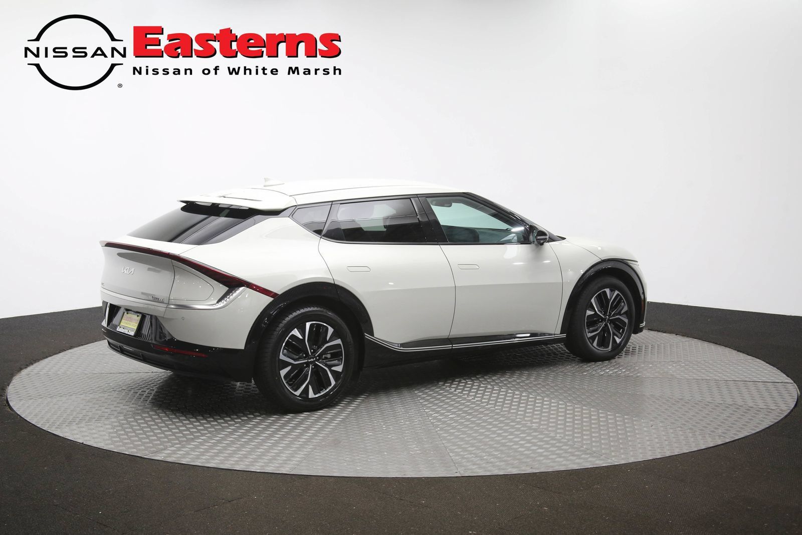 Used 2022 Kia EV6 Wind w/ Wind Technology Package AWD/4WD image 39