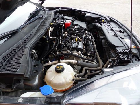 Used 2020 Ford Escape SE image 18