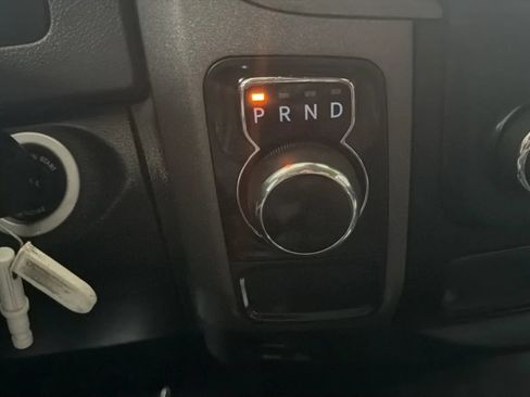 Used 2019 RAM 1500 Express RWD image 23