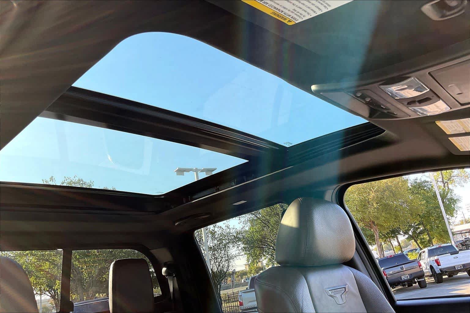 Used 2023 Nissan Titan Platinum Reserve w/ Moonroof Package AWD/4WD image 20