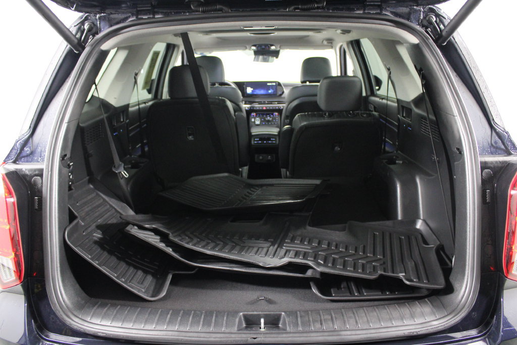 Certified 2024 Hyundai Palisade Limited FWD image 17