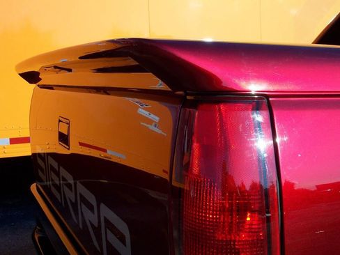 Used 1988 GMC Sierra 1500 2WD Regular Cab image 30