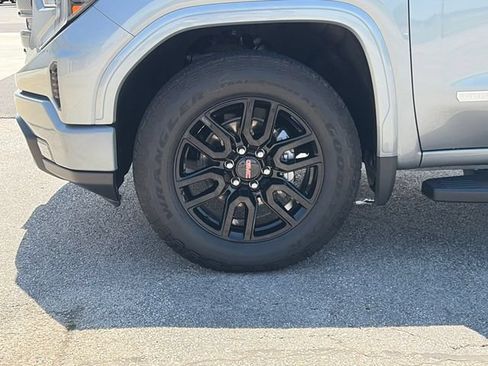 Used 2024 GMC Sierra 1500 Elevation w/ X31 Off-Road Package AWD/4WD image 26