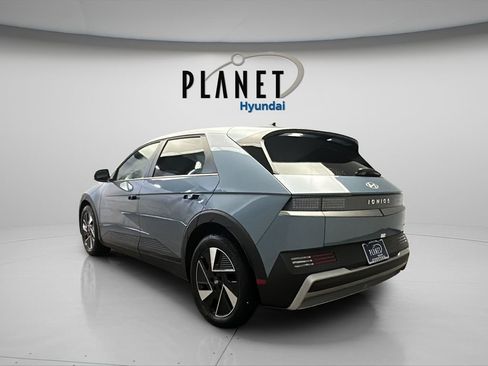 New 2026 Hyundai Ioniq 5 SEL image 6