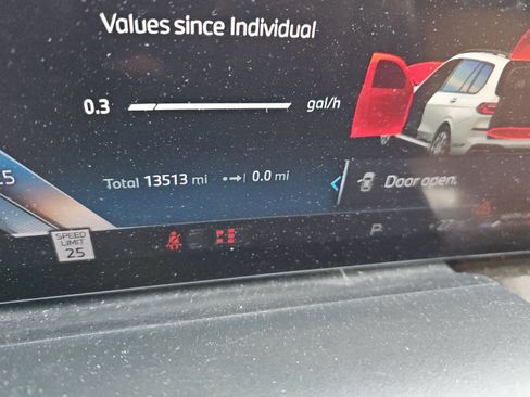 Used 2025 BMW X7 xDrive40i w/ M Sport Package image 19