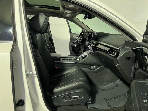 Certified 2025 Acura MDX SH-AWD image 31