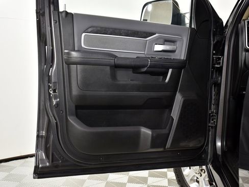 Used 2019 RAM 2500 Big Horn image 16