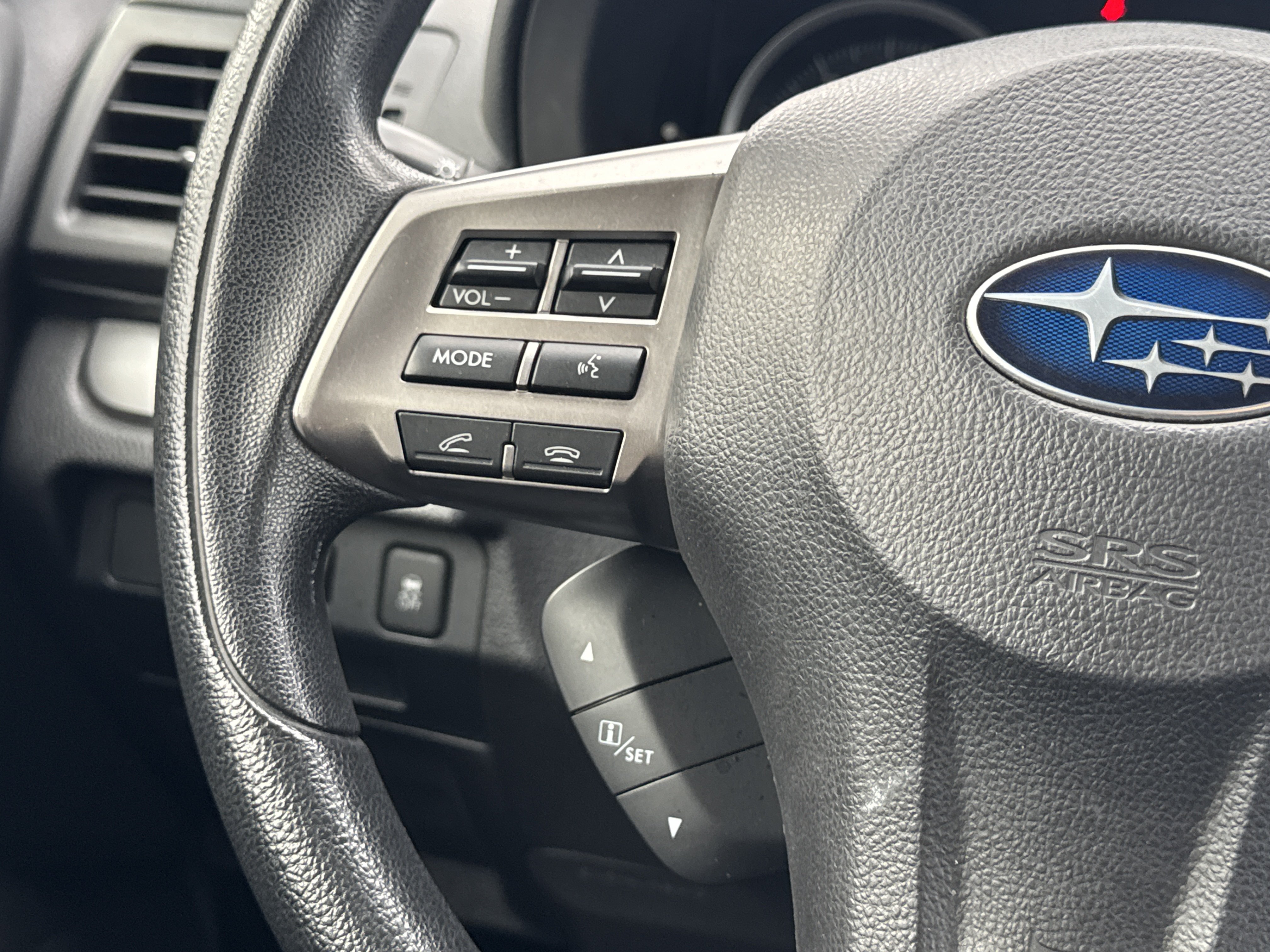 Used 2015 Subaru Forester 2.5i Premium AWD/4WD image 5
