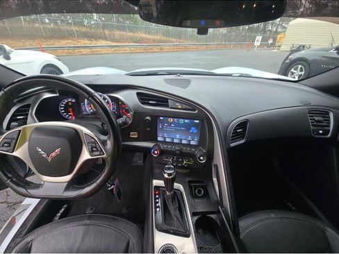 Used 2019 Chevrolet Corvette Stingray Coupe w/ 1LT image 22