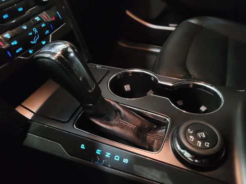 Used 2017 Ford Explorer XLT w/ Equipment Group 202A image 26