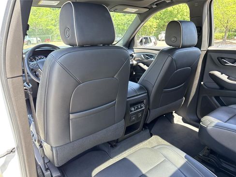 Used 2023 Chevrolet Traverse Premier w/ Redline Edition AWD/4WD image 22