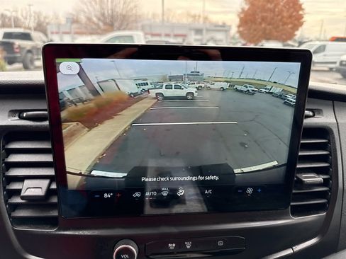 Used 2022 Ford Transit 350 DRW image 16