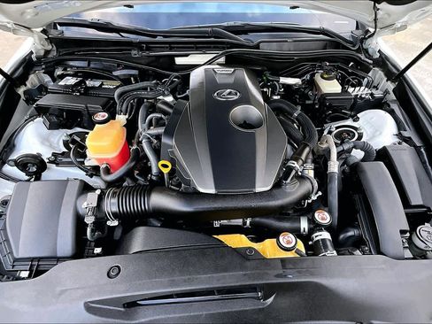 Used 2018 Lexus IS 300 F Sport w/ F Sport Package image 31