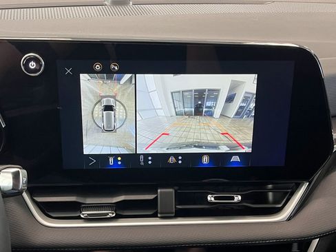 Certified 2025 Chevrolet Equinox LT w/ Safety and Technology Package image 25