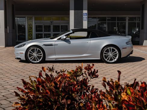 Used 2010 Aston Martin DBS Volante image 25