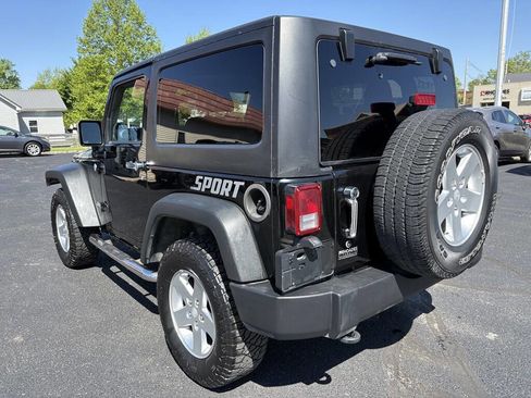 Used 2012 Jeep Wrangler Sport AWD/4WD image 3