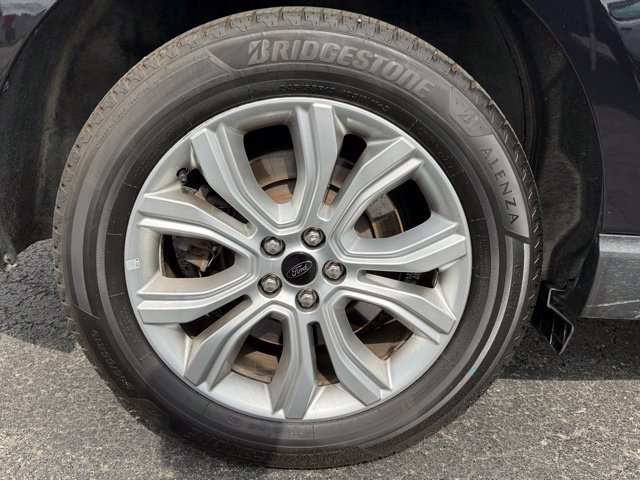 Used 2023 Ford Edge Titanium w/ Cargo Accessory Package AWD/4WD image 44