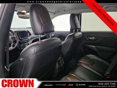 Certified 2019 Jeep Cherokee Overland w/ Technology Group AWD/4WD image 16