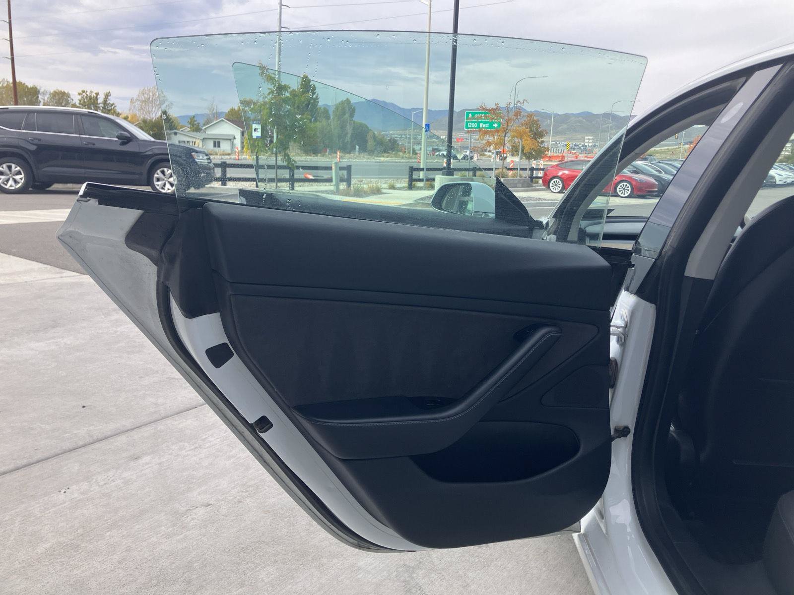 Used 2018 Tesla Model 3 Long Range AWD/4WD image 14