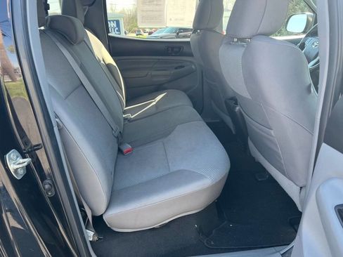 Used 2012 Toyota Tacoma 4x4 Double Cab w/ TRD Sport Pkg image 12