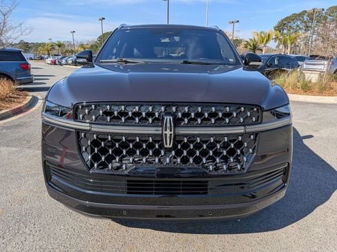 Used 2025 Lincoln Navigator L Black Label image 10